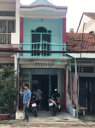 Hình ảnh cho thuê nhà mặt tiền ngay cầu bình nhâm