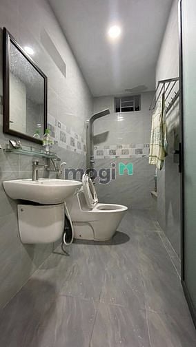 Hình ảnh BÁN CHDV p9,Phạm Văn Chiêu DT 10.5x21m, có 35 phòng TN 140 Tr