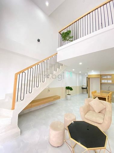 Hình ảnh Bán nhà mê lửng đúc full nội thất Mẹ Suốt