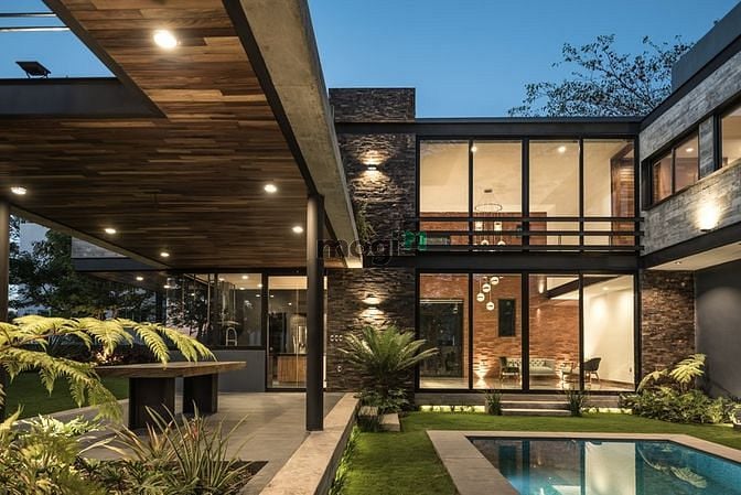 Hình ảnh Bán nhà hxh - cách mạng tháng 8 - 8 x 20m - quận 3
