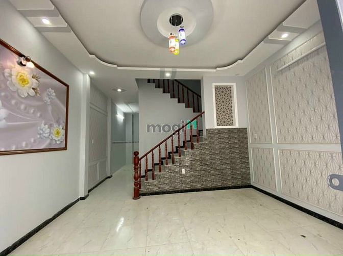 Hình ảnh Bán nhà sau lưng chợ Bình Chánh