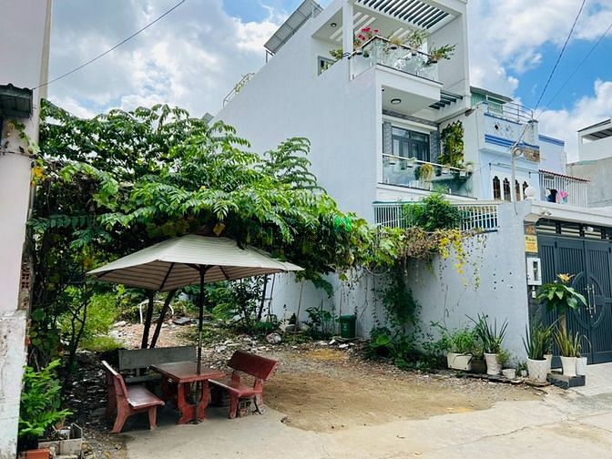 Hình ảnh BÁN GẤP! ĐẤT 110M2 4mx28m hẻm 6m cách GIGAMALL 1Km. Giá ngộp 5ty9 rẻ n