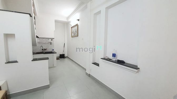 Hình ảnh Hoàng văn thụ tân bình - dt : 20m2 , 3 tầng , bt đổ thật giá 3.6 tỷ