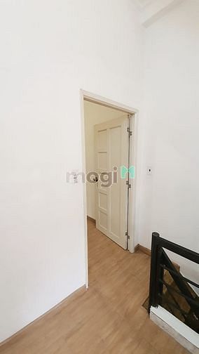 Hình ảnh Hoàng văn thụ tân bình - dt : 20m2 , 3 tầng , bt đổ thật giá 3.6 tỷ