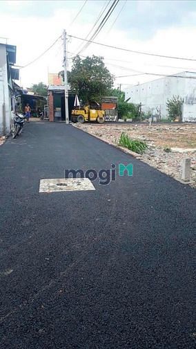 Hình ảnh Sang lại lô đất 100m2 5x20 ở Hóc Môn . Giá 2ty2