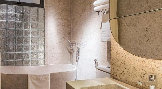 Hình ảnh Tòa CHDV cao cấp 28 phòng. 300m2. Thu nhập 300tr/tháng. 70 Tỷ.