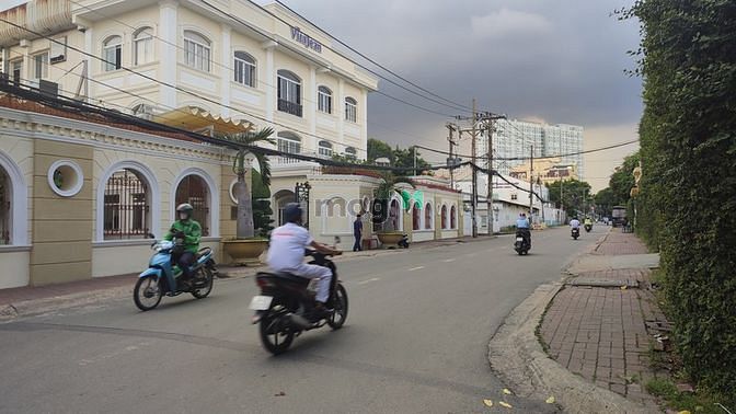 Hình ảnh Bán đất gần Ngã 4 Thủ Đức _ sát bên trường THCS Hoa Lư _ Đường 9m