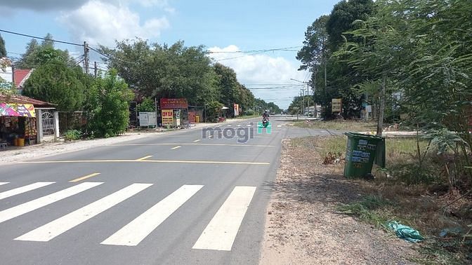 Hình ảnh Bán đất chợ Long Tân, Dầu Tiếng, DT:5x36, TC100m2, SHR, 1,6 tỷ/nền