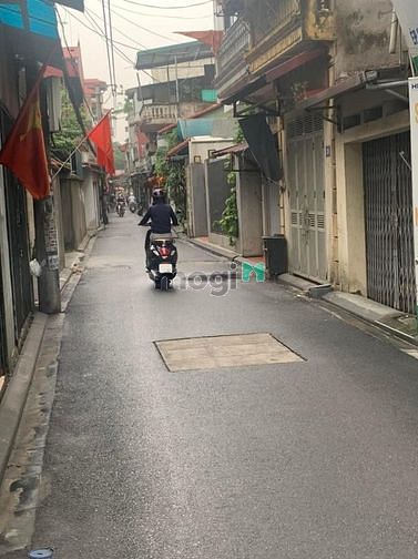 Hình ảnh Ngọc Thụy 40m đất, ngõ thông, phân lô, to rộng 2.8 tỷ có TL