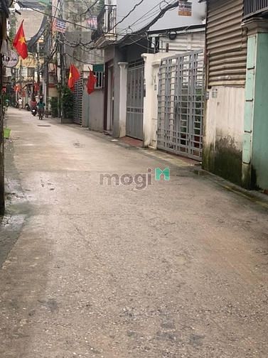 Hình ảnh Ngọc Thụy 40m đất, ngõ thông, phân lô, to rộng 2.8 tỷ có TL