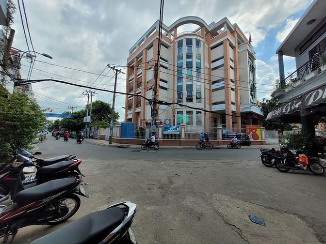 Hình ảnh Bán nhà lạc long quân-sát chợ tân bình-dtsd 60m2-nhỉnh 3 tỷ.