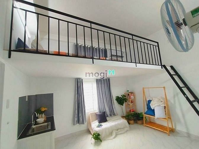 Hình ảnh phòng mới có nội thất , ban công ,gác cao