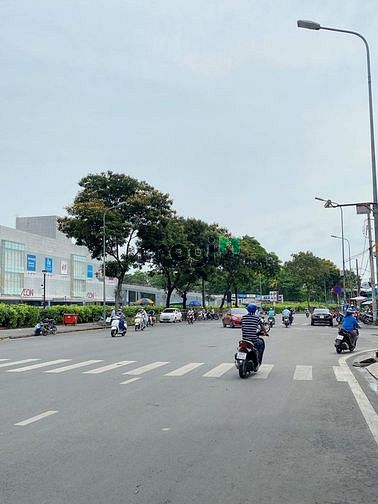 Hình ảnh Bán gấp nhà 9 tầng - thu nhập 150tr/tháng- 85tỷ