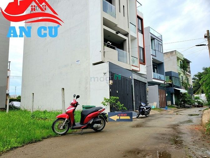 Hình ảnh ĐẤT ĐẸP! 68m2 vuông vức Hẻm xe hơi, kdc đồng bộ, đường Cây Keo