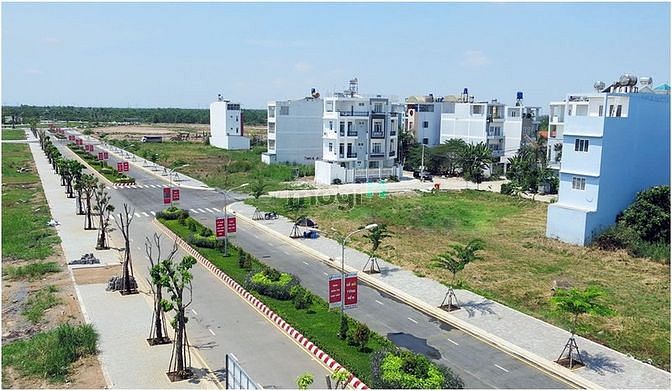 Hình ảnh Cần bán lô đất ngay KDC đông đúc, Sổ hồng riêng