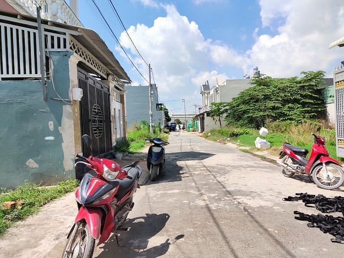 Hình ảnh ĐẤT THỔ CƯ VUÔNG VỨC đã có sẵn móng nhà 83m2 đất ở Đô thị