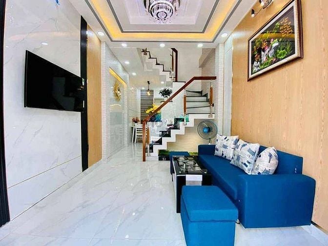 Hình ảnh Chính chủ bán gấp nhà gần chợ, 1/ thuận tiện đi lại, giá 2,830 tỷ (4PN