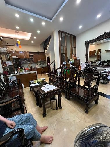 Hình ảnh Nhà Trần Quốc Hoàn, Cầu Giấy 11,5 tỷ 5 Tầng, MT 5,6m Phân lô VIP, Oto