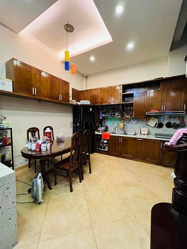 Hình ảnh Nhà Trần Quốc Hoàn, Cầu Giấy 11,5 tỷ 5 Tầng, MT 5,6m Phân lô VIP, Oto