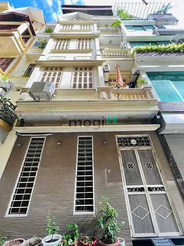 Hình ảnh Nhà Trần Quốc Hoàn, Cầu Giấy 11,5 tỷ 5 Tầng, MT 5,6m Phân lô VIP, Oto