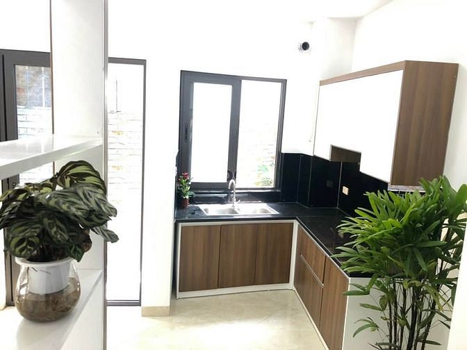 Hình ảnh Bán nhà mặt ngõ chùa Láng 6.4 tỷ, 70mx3T,SĐCC