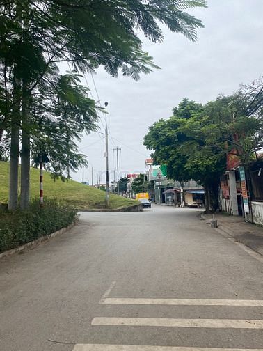 Hình ảnh Bán gấp 38m đất Tổ 5 Cự Khối, đường ô tô chạy thông, đất phân lô