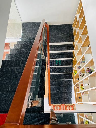 Hình ảnh Nhà mới xây kiên cố chắn chắn.