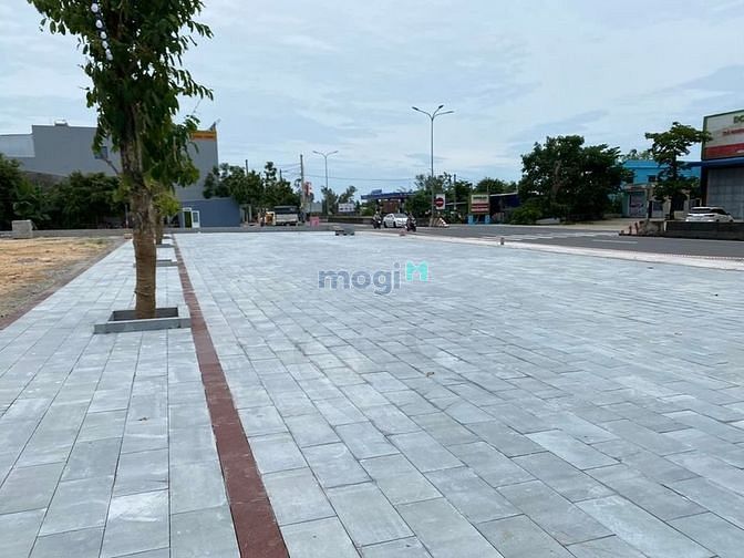 Hình ảnh Đất Nền Mặt Tiền Đường 33m - Sổ Đỏ Công Chứng ngay