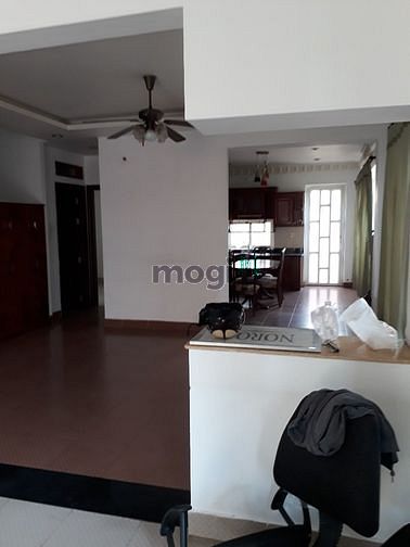 Hình ảnh Biệt thự P.An Phú Q.2; 10x20, Hầm, 2 lầu , 5 phòng  gần Metro