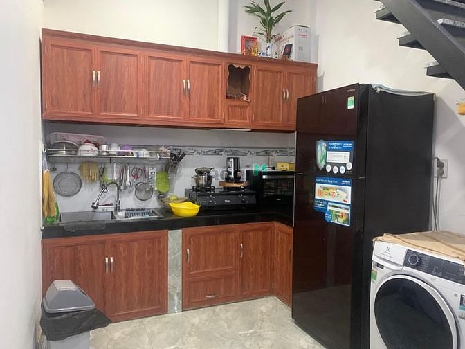 Hình ảnh Nhà Sát bên trường học cấp 2 Quang trung