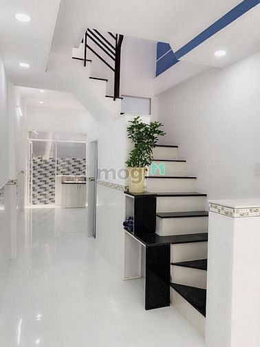 Hình ảnh Nhà hạ giá Sư Vạn Hạnh Q10-40m2- giá 2 tỷ- SHR