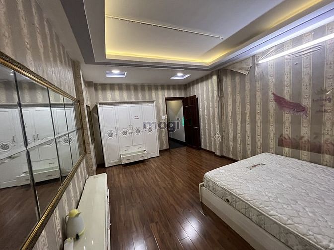 Hình ảnh CHDV full nội thất view sông Bến Vân Đồn Q4