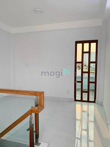 Hình ảnh Bán Nhà Mới Đúc 3.5 Tấm Đường 6m Đất Mới