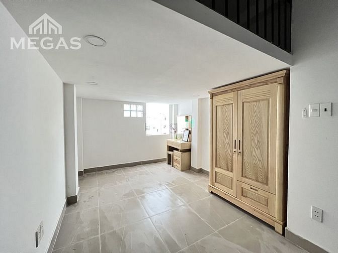 Hình ảnh CHDV giá siêu sinh viên ngay tại bến xe miền Đông