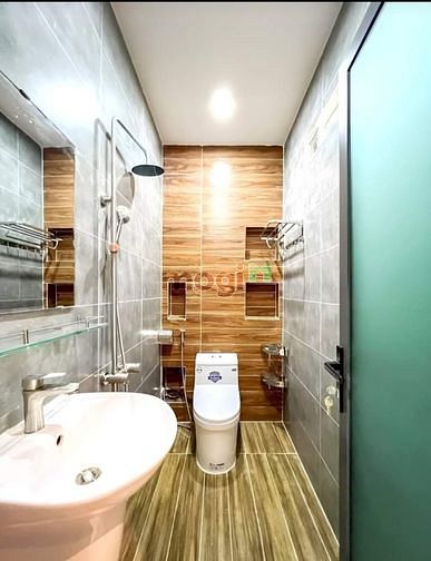 Hình ảnh Nhà đẹp cần bán gấp-Đ.Tân Vĩnh-Q.4 - 47m2 - 2,8 tỷ -SHR