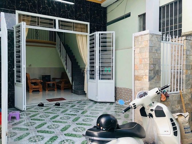 Hình ảnh Nhà mê lững đúc kiệt ô tô Nguyễn Đình Tứ