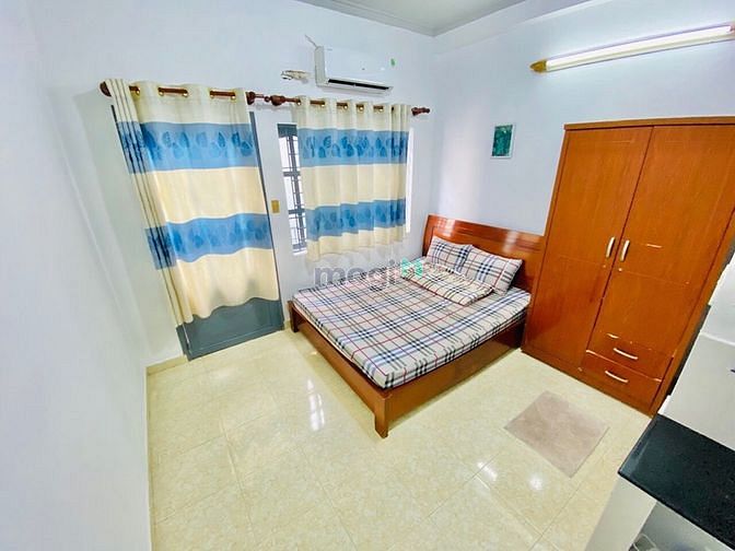 Hình ảnh Cho thuê Trang Chủ MB66.COM / Đăng Ký Tặng 66K trung tâm Quận 1 - Ban công cửa sổ thoáng mát