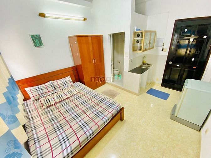 Hình ảnh Cho thuê Trang Chủ MB66.COM / Đăng Ký Tặng 66K trung tâm Quận 1 - Ban công cửa sổ thoáng mát
