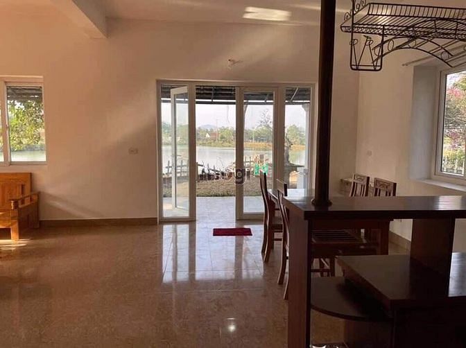 Hình ảnh Bán biệt thự 3 mặt tiền, view hồ Yên Bài - Đầy đủ nội thất