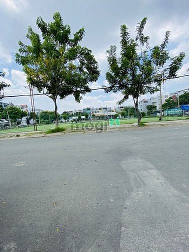 Hình ảnh VILLA MẶT TIỀN ĐƯỜNG KHU TÊN LỬA, Đường 32, Bình Trị Đông B