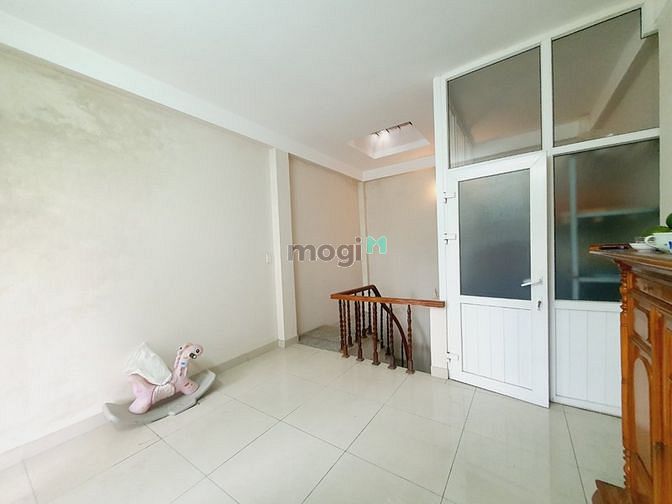 Hình ảnh Cho thuê nhà Xã Đàn 5 tầng 3 phòng ngủ, đầy đủ nội thất