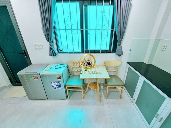 Hình ảnh Căn Hộ Full nội thất cửa sổ lớn CMT8 Q3