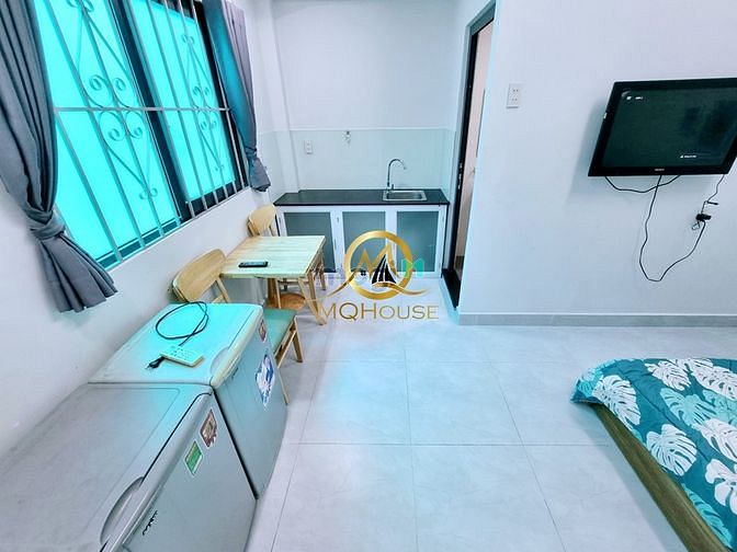 Hình ảnh Căn Hộ Full nội thất cửa sổ lớn CMT8 Q3