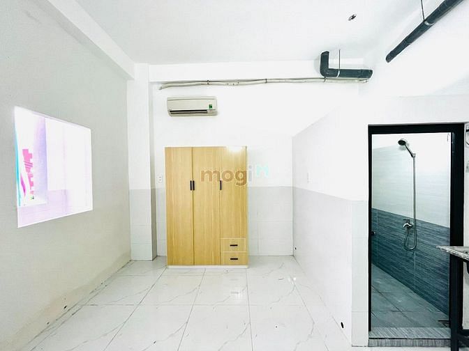Hình ảnh Khai Trương Phòng Mới Xây Sẵn Máy Lạnh Ban Công Riêng Siêu Thoáng