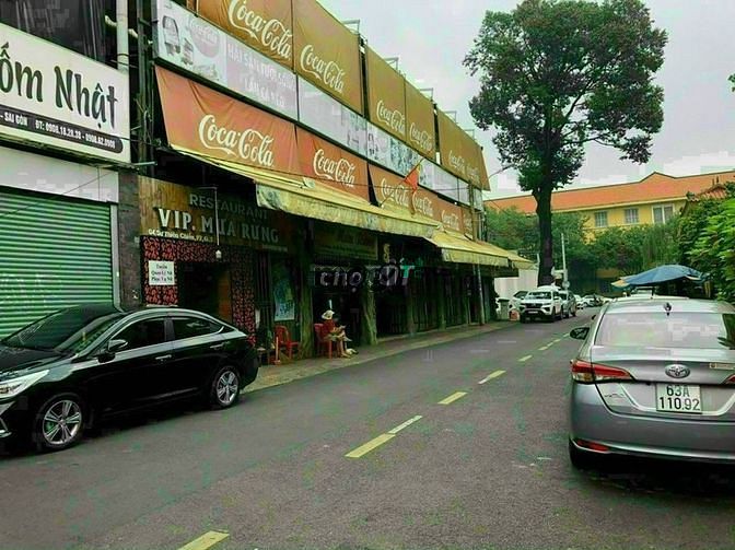 Hình ảnh Nhà mặt tiền quận 3 - ngang 8m (250m2)