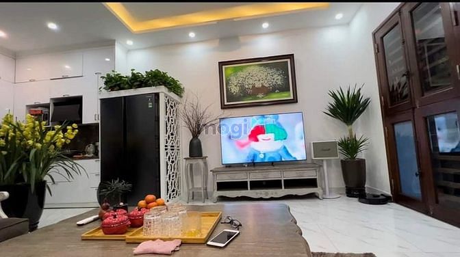 Hình ảnh Nhà ngõ nông cách phố Kim mã 20 m ...