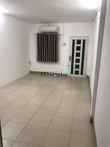 Hình ảnh Nhà đầu hẻm Lê Thị Riêng quận 1