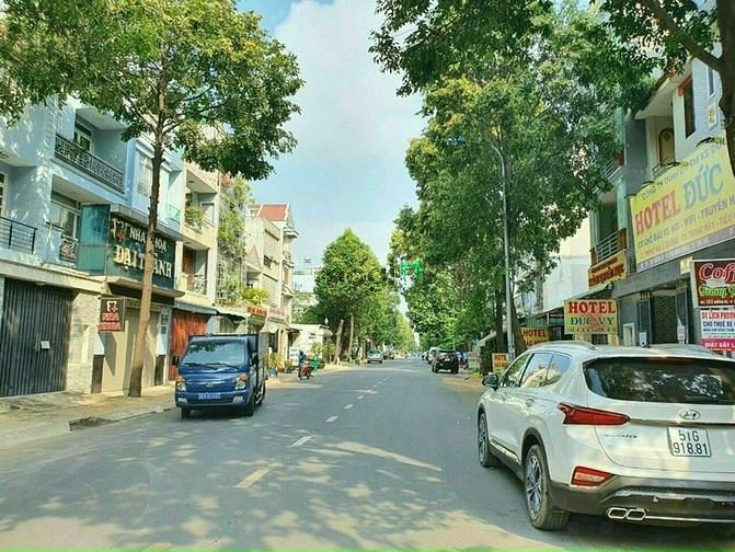 Hình ảnh Bán đất mặt tiền 5x22m/ 110m2 Đường D2 song song Man Thiện , Quận 9