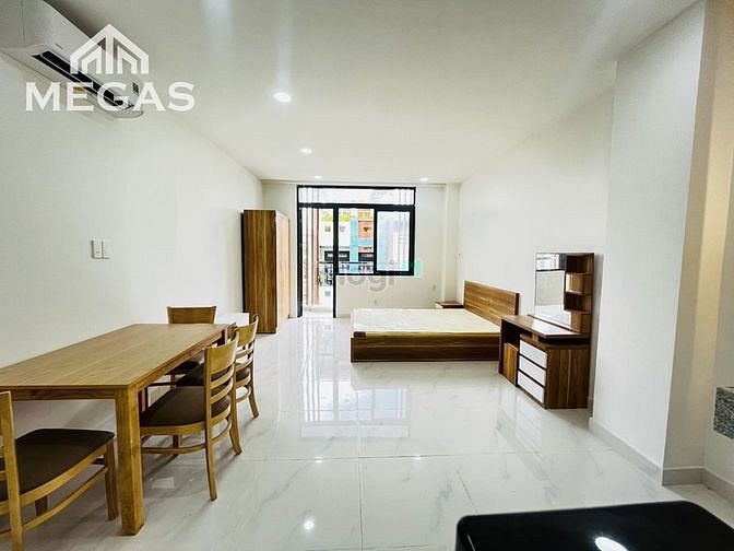 Hình ảnh Căn Hộ Cao Cấp Full Nội Thất Ban Công Riêng Ngay Độc Lập-Lũy Bán Bích