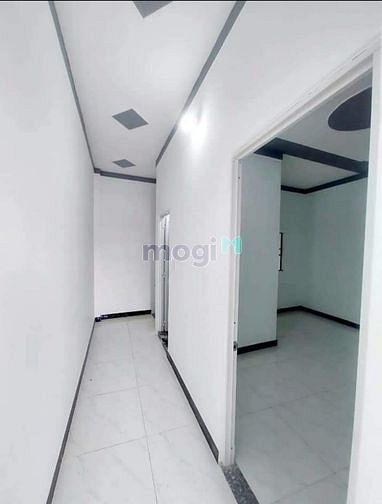 Hình ảnh Nhà Quận 10 cần bán-Đ.Thành Thái-Q.10-2 tỷ 2-SHR